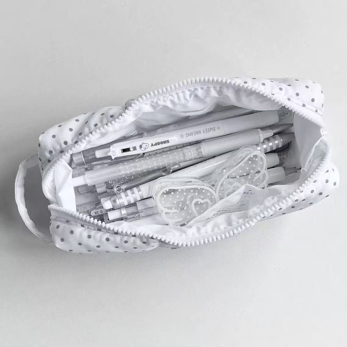 Piórnik w kropki, duża pojemno – Aesthetic Large Pencil Case Pouch recenzja i cena